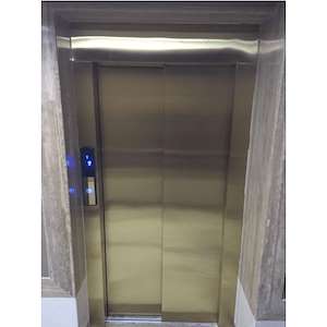 قطعات آسانسور نوین سیستم نصب و راه اندازی درب آسانسور 3
