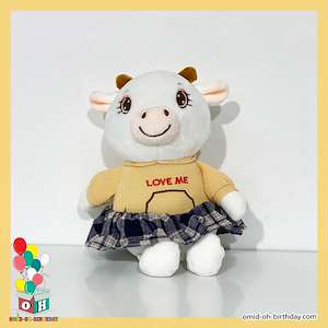لوازم کادویی امید  عروسک پولیشی گاو سفید طرح LOVE ME سایز ۲۰ کد CA0139