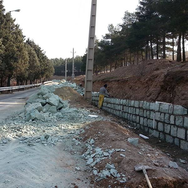 شرکت پی آژنگ پارسه مجری ساخت دیوار سنگی