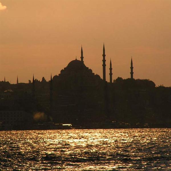 آژانس گردشگران تور ترکیه ( کوش آداسی )