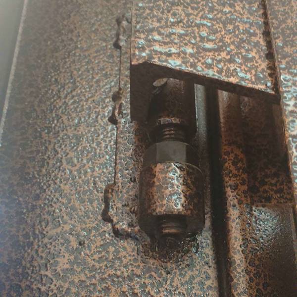 آسانسور اشراق درب لولایی سنگین اسانسور